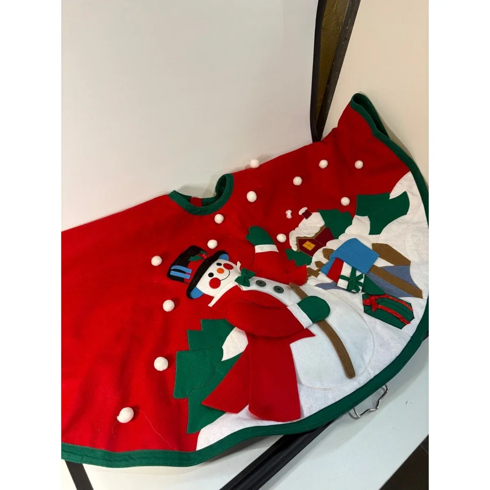Christmas Tree Skirt Red Felt Snowman 3D Applique Winter Scene Holiday Decor